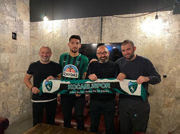Murat Şimşek ile 1.5 yıllık sözleşme imzaladık.